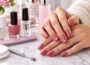 Nagellack hält nicht – abgesplitterter Nagellack mit Base Coat, Top Coat und Feile